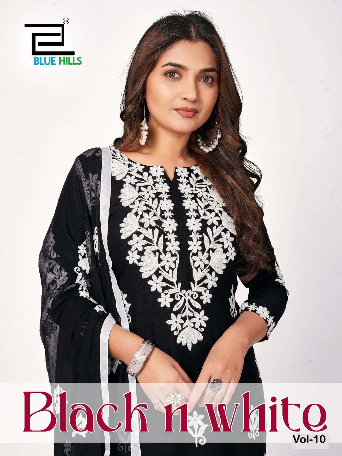 BLUE HILLS BLACK AND WHITE VOL 10