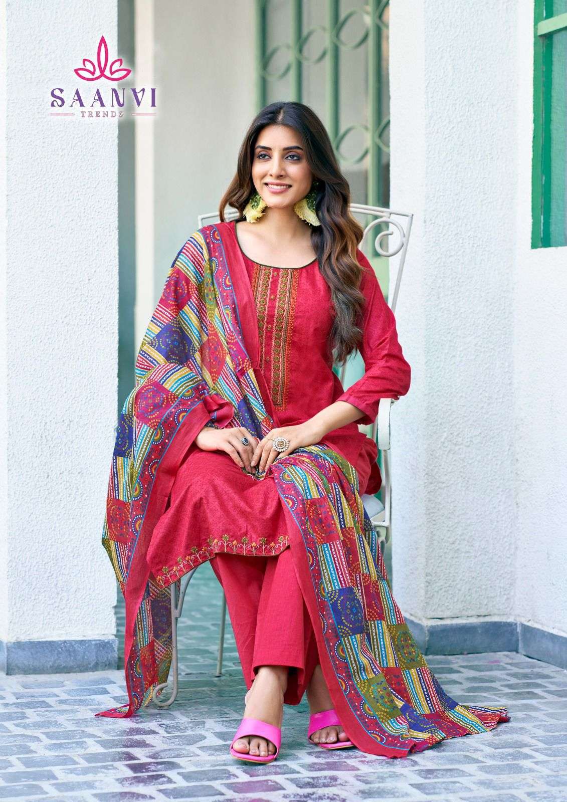 SAANVI  TRENDS ROMANI 