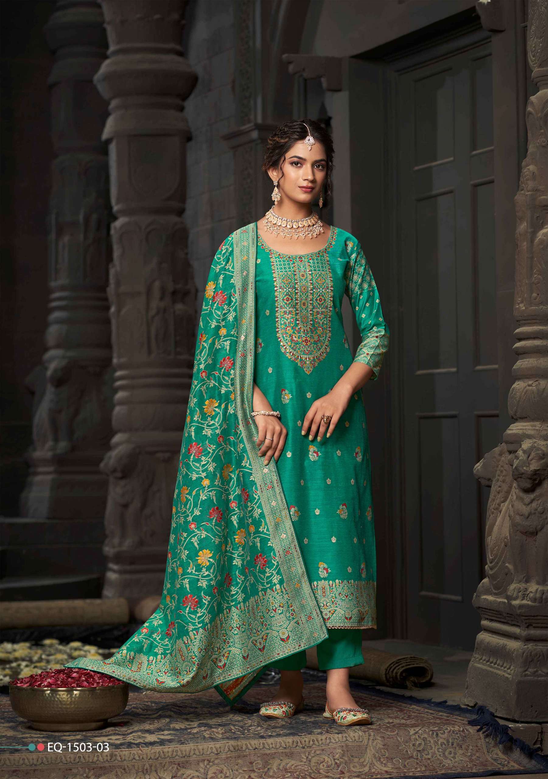 ALOK SUITS BLOOM TOUCH