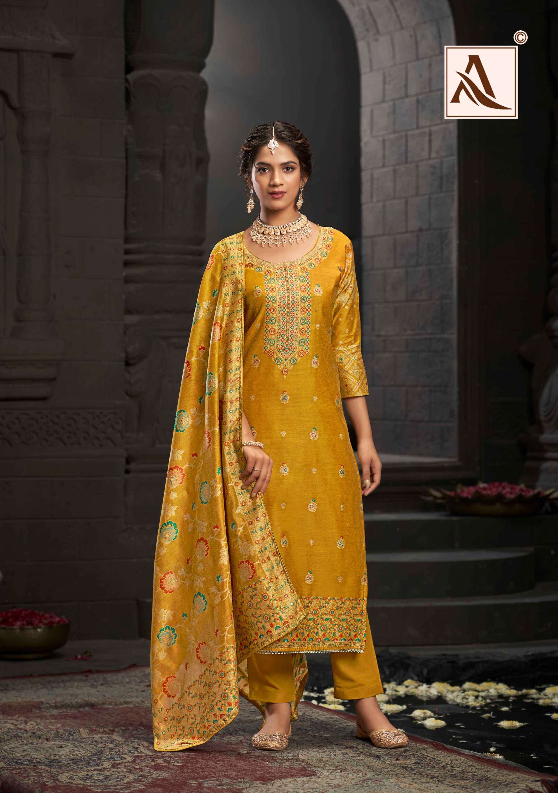 ALOK SUITS BLOOM TOUCH