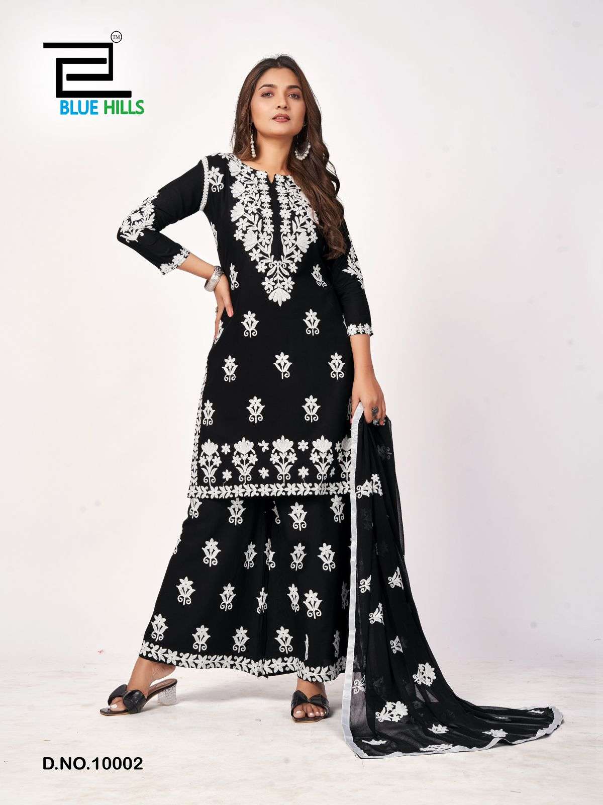 BLUE HILLS BLACK AND WHITE VOL 10