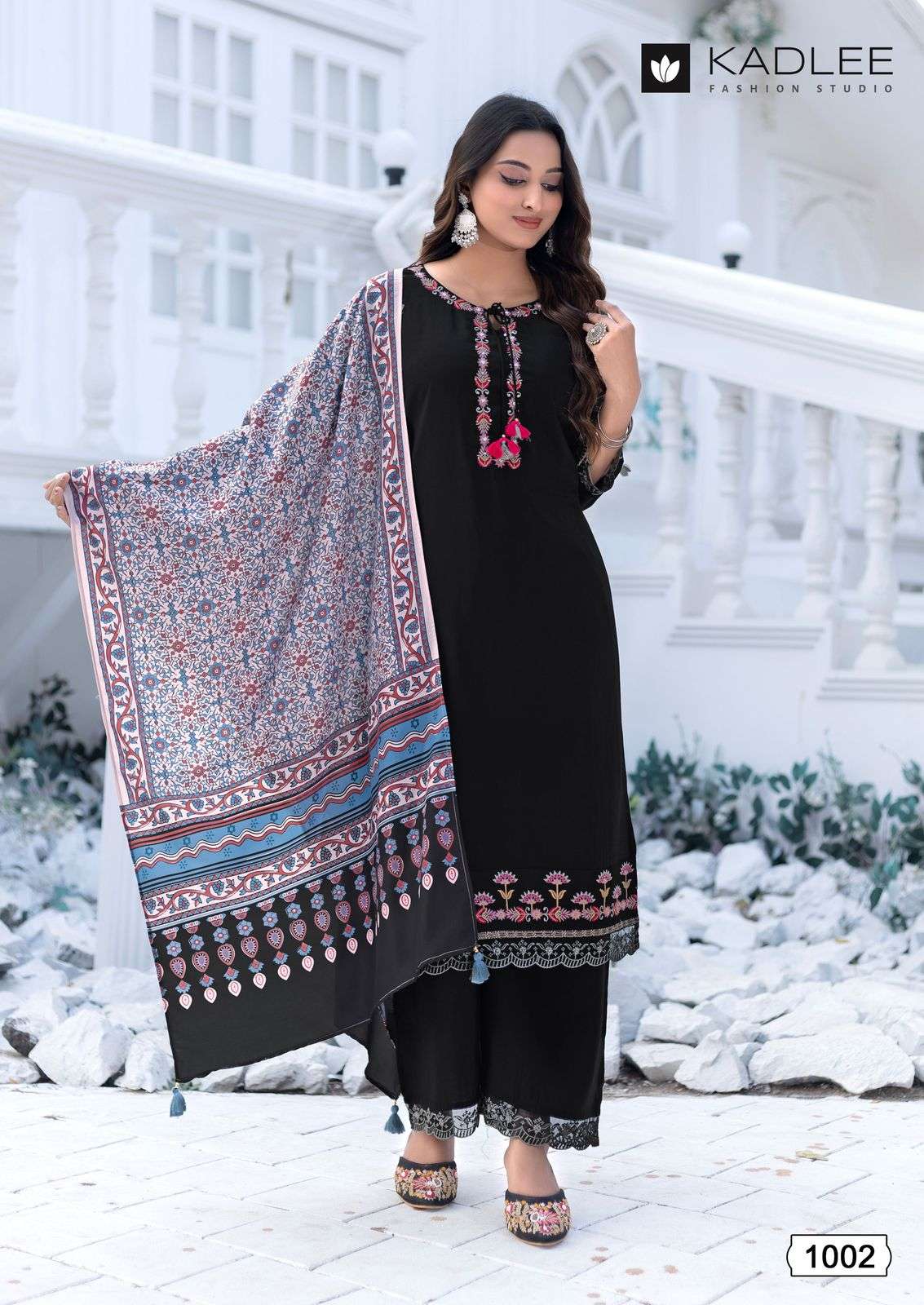 KADLEE FASHION EVERGREEN