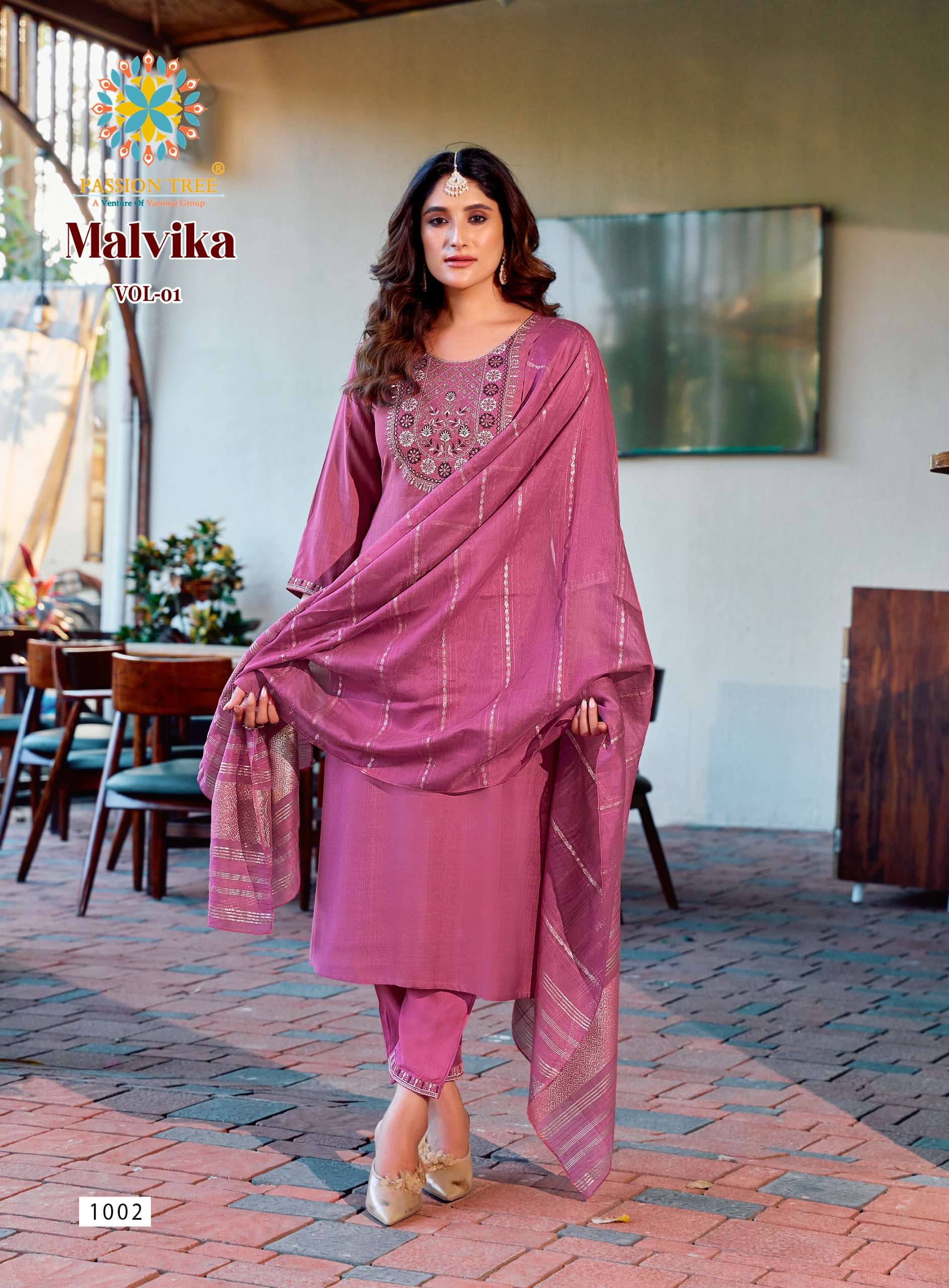 PASSION TREE MALVIKA VOL 1