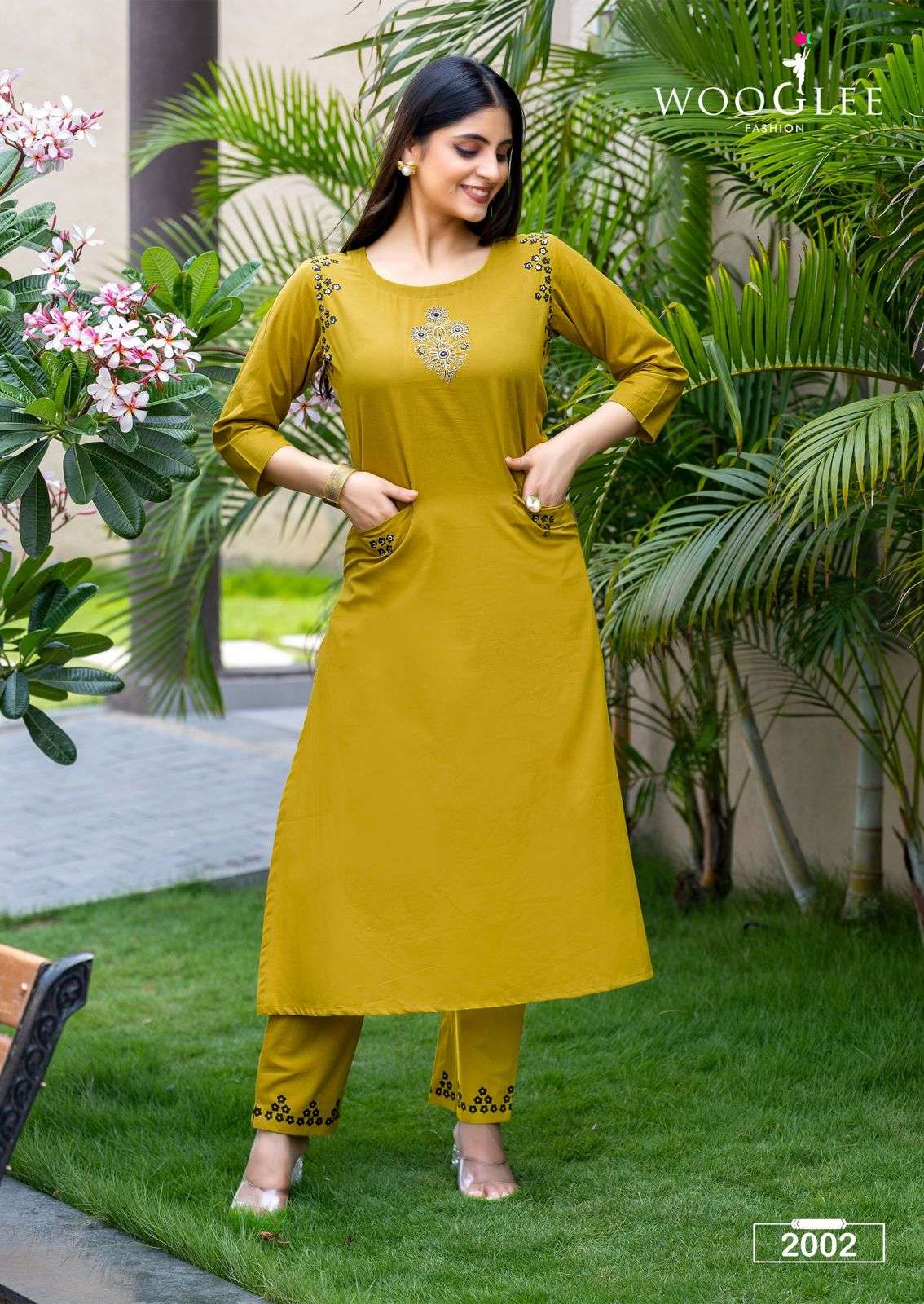 WOOGLEE MALVIKA 