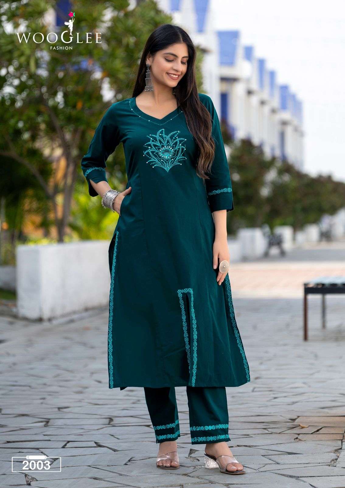 WOOGLEE MALVIKA 